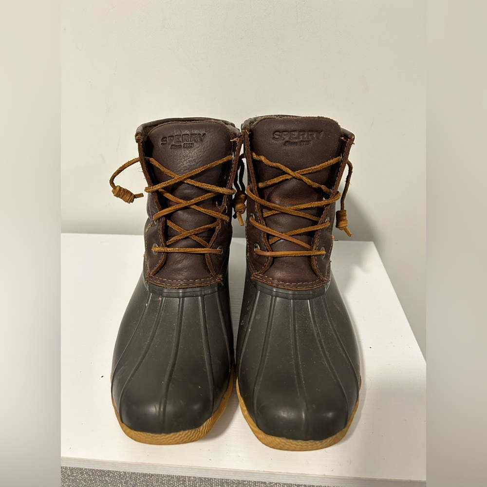 Brown waterproof Sperry duck boots size 7.5